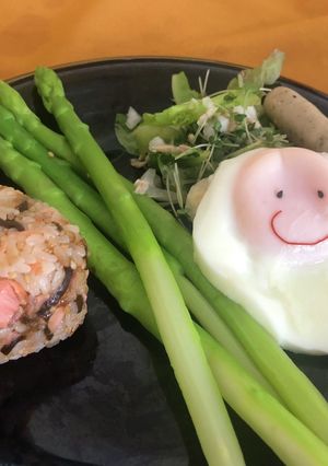 鮭と塩昆布のおにぎり-レシピのメイン写真