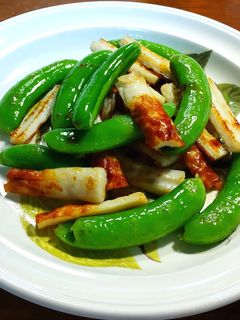 スナップエンドウと竹輪の炒め物-レシピのメイン写真