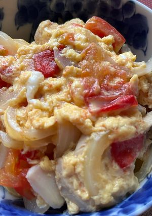 【フレイル予防】トマト入り親子丼-レシピのメイン写真