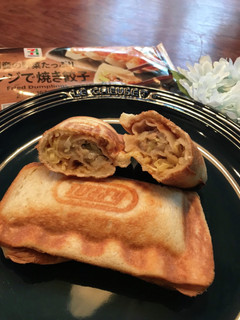 餃子のホットサンド*カリッと肉まん風-レシピのメイン写真