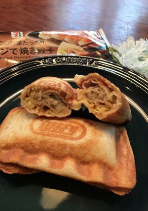 餃子のホットサンド＊カリッと肉まん風-レシピのメイン写真