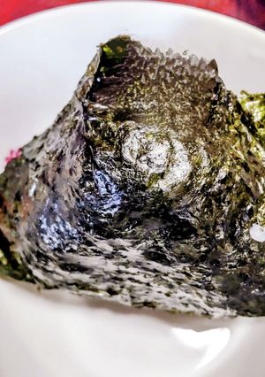 おにぎりの中身は…(笑)デカおにぎり-レシピのメイン写真