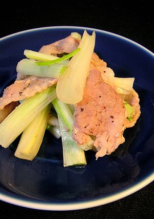 バラ肉とエシャロットの重ね炒め-レシピのメイン写真