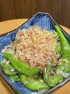 万願寺唐辛子・梅肉&かつお節&麺つゆ-レシピのメイン写真