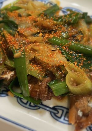 鰯の蒲焼缶とニラ! 手抜きw-レシピのメイン写真