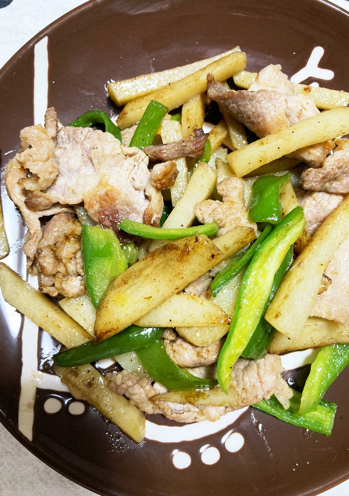 ジャガイモとピーマン、豚肉のカレー炒め-レシピのメイン写真