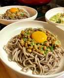 青じそドレッシングで！納豆蕎麦