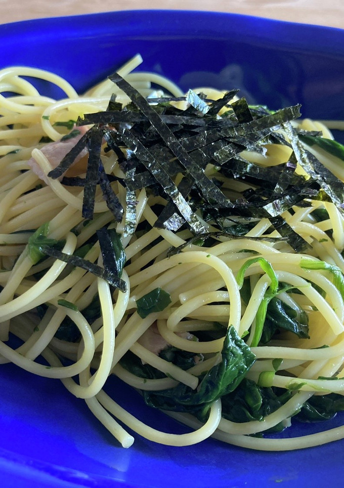 鍋ひとつほうれん草とベーコンの和風パスタ-レシピのメイン写真