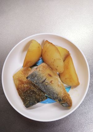 塩サバとじゃがいもの照り焼き-レシピのメイン写真