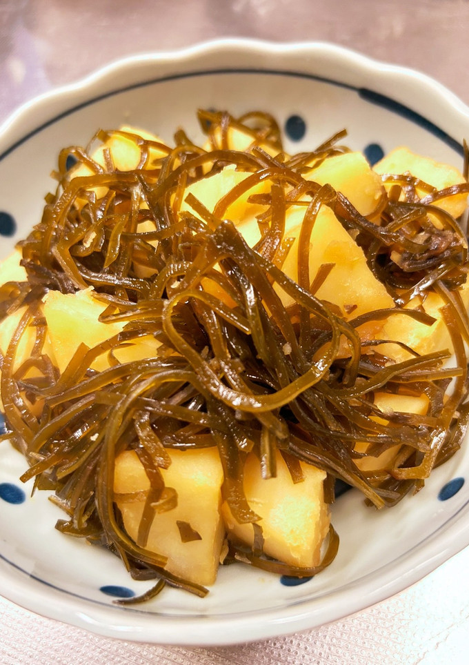 じゃがいもと切り昆布の煮物。-レシピのメイン写真