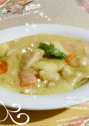 鶏むね肉de豆乳と味噌のクリームシチュー-レシピのメイン写真