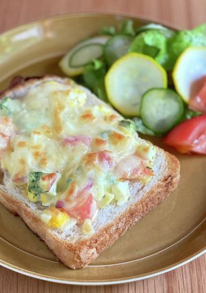 夏野菜の卵サラダオープンサンド-レシピのメイン写真