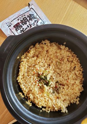 ガーリックチャーハンの素で炊き込みご飯-レシピのメイン写真