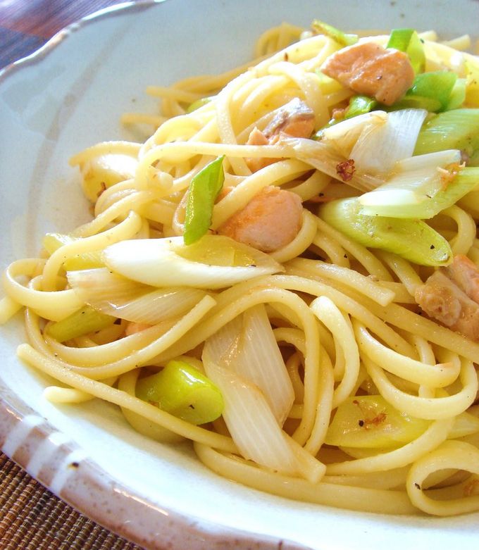 長ネギと鮭の和風パスタ by dear*m 【クックパッド】 簡単おいしい