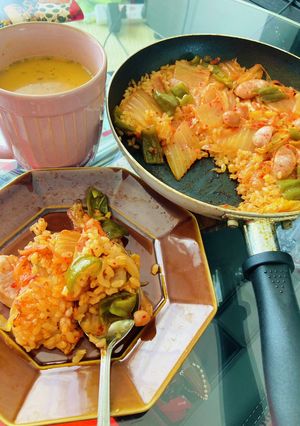 簡単！パエリア風キムチ飯(おひとり様用)-レシピのメイン写真