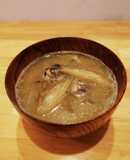 みょうがといわし缶のかんたん味噌汁