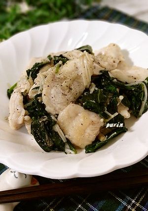 モロヘイヤと鶏胸肉の顆粒鶏ガラスープ炒め-レシピのメイン写真