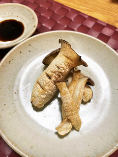 松茸みたいな?!エリンギ焼き-レシピのメイン写真