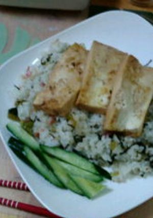 豆腐ステーキｏｎ　ｔｈｅ焼き飯☆-レシピのメイン写真