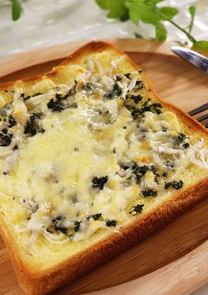 あと引く美味しさ‼大葉&しらすの食パン-レシピのメイン写真