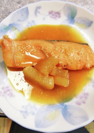 大根と鮭の味噌煮。-レシピのメイン写真