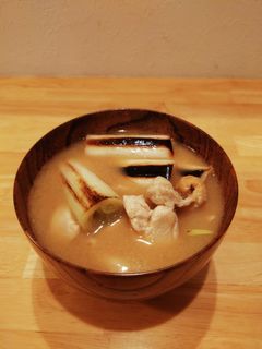 白ねぎと鶏肉のかんたん味噌汁-レシピのメイン写真