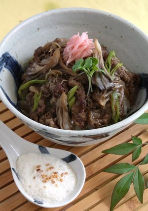 まいたけ牛丼-レシピのメイン写真