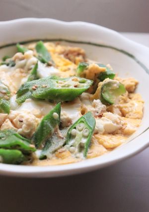夏こそ工夫♪レンジで♪豆腐オクラの卵とじ-レシピのメイン写真
