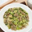豚こまキャベツと大葉のごま味噌炒め