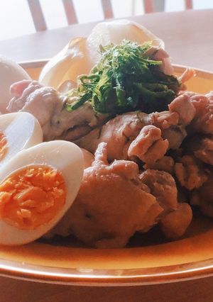 鶏手羽元と丸ごと玉ねぎ★卵入り★鶏モモ肉-レシピのメイン写真