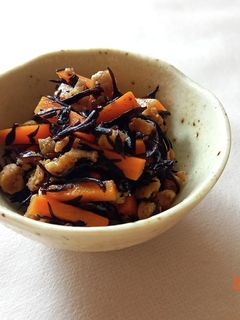 大豆のお肉とひじきの炒り煮-レシピのメイン写真