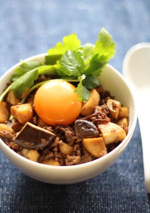 エリンギ濃丸と牛肉のそぼろご飯-レシピのメイン写真