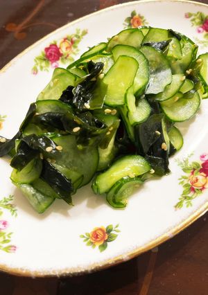 鶏ガラで！わかめときゅうりの酢の物-レシピのメイン写真