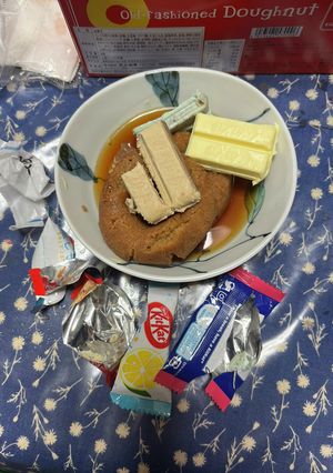 3種のkitkatとドーナツコーヒー-レシピのメイン写真