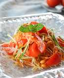 シラチャーソースで野菜３種のソムタム風♪