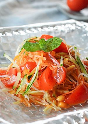 シラチャーソースで野菜3種のソムタム風♪-レシピのメイン写真