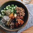夏にぴったり!ピリ辛ねばねば丼