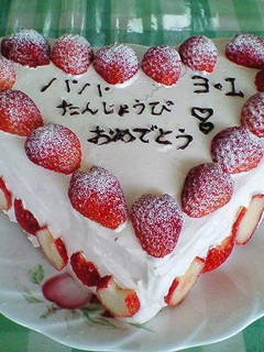イチゴのハートケーキ-レシピのメイン写真