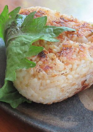 きざみわさびとおかかの醤油焼きおにぎり-レシピのメイン写真