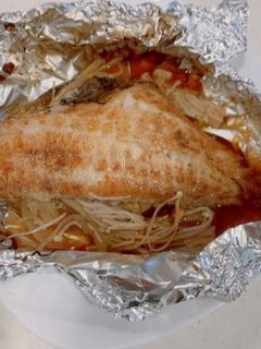 エノキと玉ねぎ沢山、赤魚のホイル焼き-レシピのメイン写真