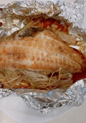 エノキと玉ねぎ沢山、赤魚のホイル焼き-レシピのメイン写真
