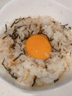 悪魔のおにぎり風、悪魔の卵かけご飯!-レシピのメイン写真