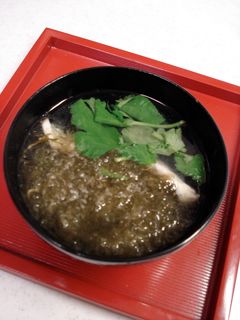 とろろ昆布とお刺身のお吸物-レシピのメイン写真