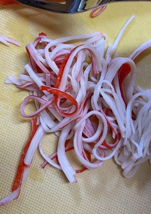 カニカマ　ほぐし方-レシピのメイン写真