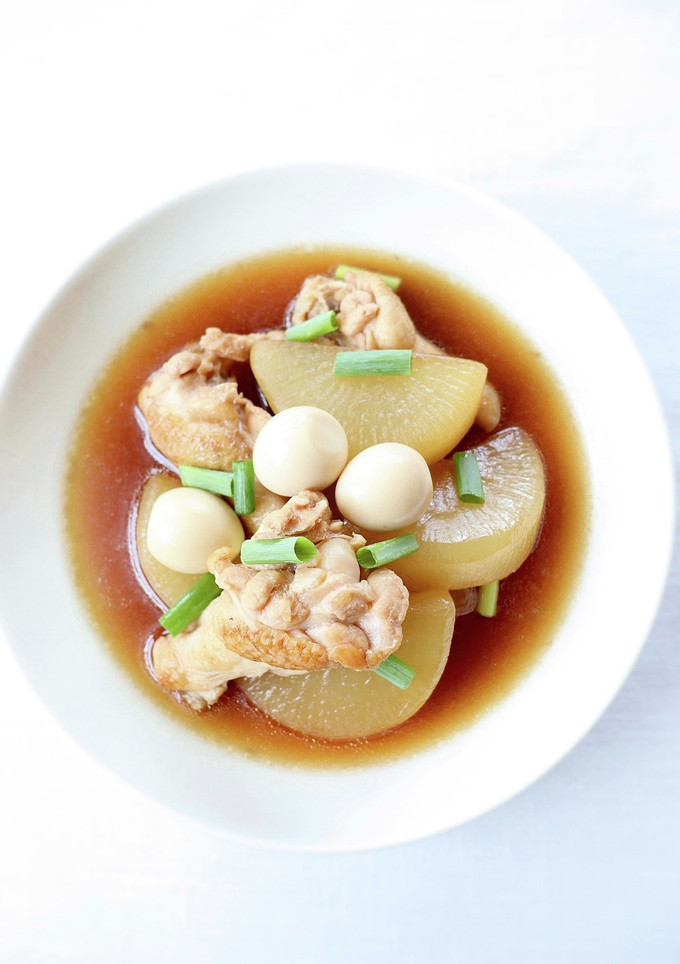 手羽で美味しい【大根と手羽の煮物】-レシピのメイン写真
