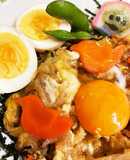 玉子丼に目玉で双子丼？3つ子丼？家族丼？