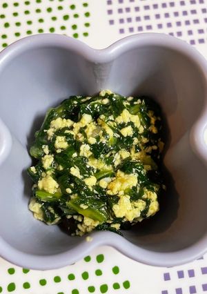 レンジで小松菜と卵の出汁煮(離乳食後期)-レシピのメイン写真