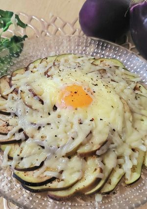 レンジで簡単♪とろ～り温玉チーズなす-レシピのメイン写真