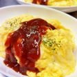 卵ふわとろチーズとろ〜んオムライス。