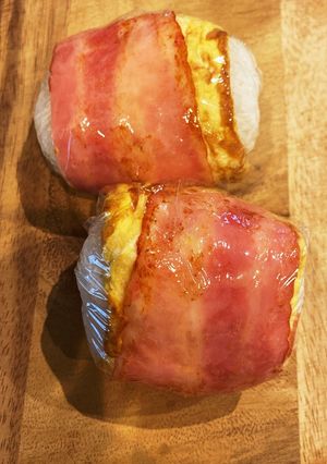 ベーコンエッグおにぎり-レシピのメイン写真